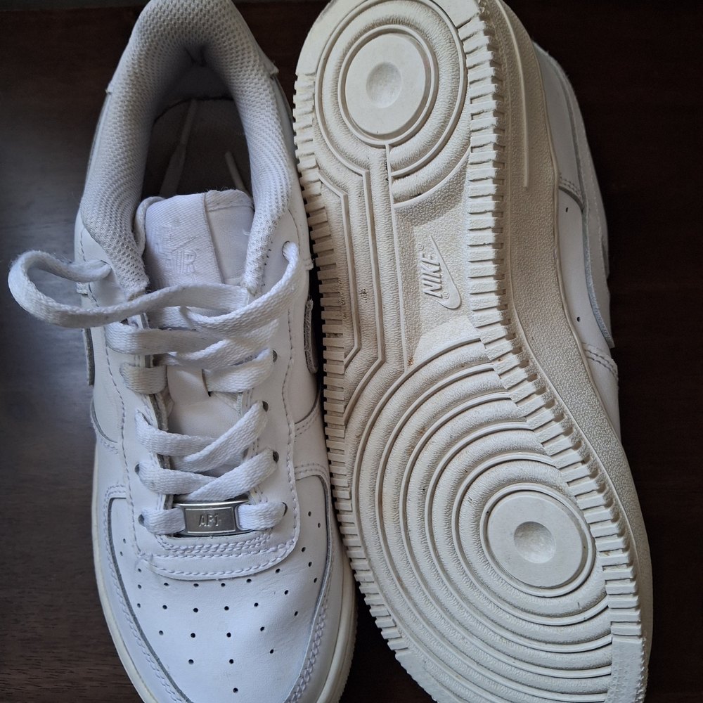 White Nike Air Force 1 Sneakers - Picture 4 of 5